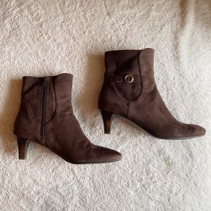 East 5th Newbury Brown Bootie 9.5